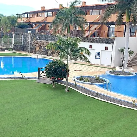 Apartman Spacious With Amazing View And Air Conditioning - By Tenerifehints *