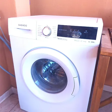 Spacious With Amazing View And Air Conditioning Apartment